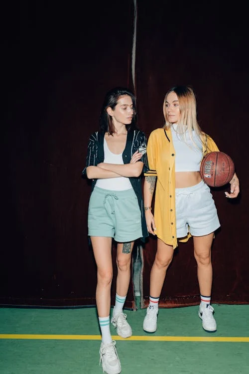 Veja Como Usar Look com Camisa de Basquete